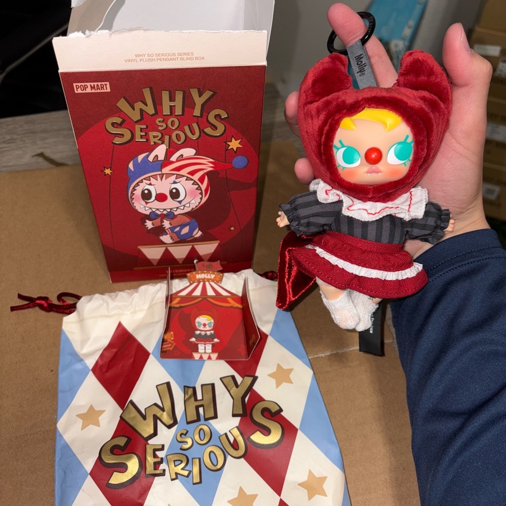 AUTHENTIC POP MART WHY SO SERIOUS Baby Molly The Crimson Dancer Vinyl Plush